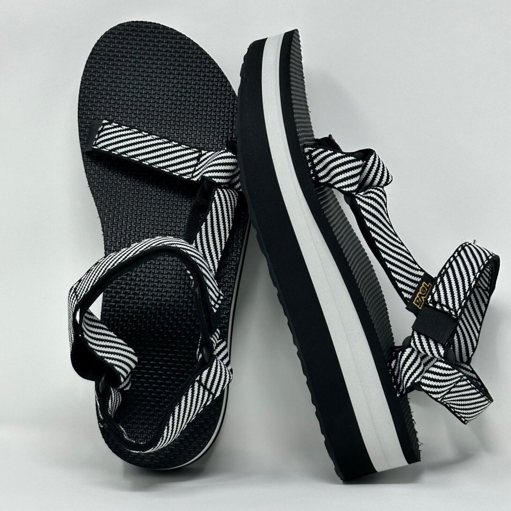 Teva Womens Flatform Universal Sandals Y2K Size 10 Candy Stripe Black White